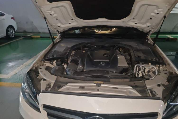 Used Mercedes-Benz C-Class 2015 C 200 Sport Edition Engine Bay Right