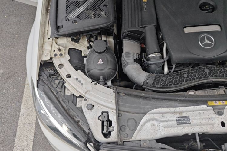 Used Mercedes-Benz C-Class 2015 Facelift C 200 L Engine Bay Right