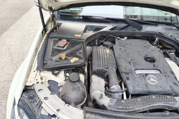 Used Mercedes-Benz C-Class 2015 Revised C 200 L Sport Edition Engine Bay Right