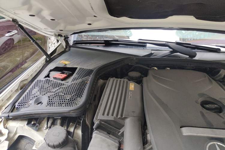 Used Mercedes-Benz C-Class 2015 C 200 Sport Edition Engine Bay Right