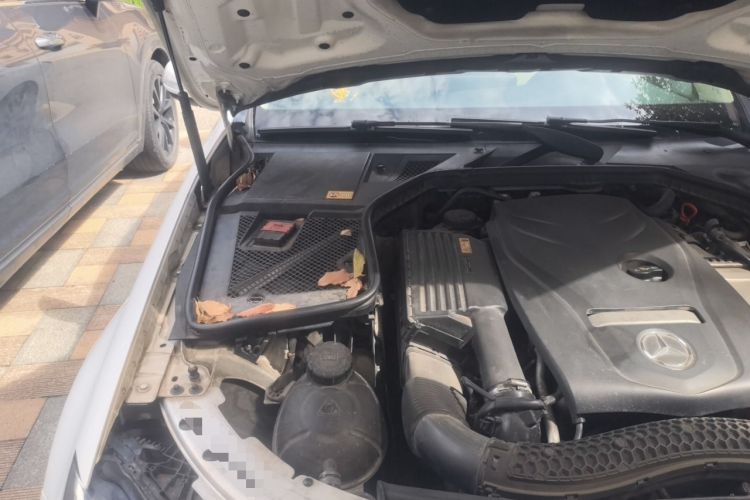Used Mercedes-Benz C-Class 2015 C 180 L Sport Edition Engine Bay Right