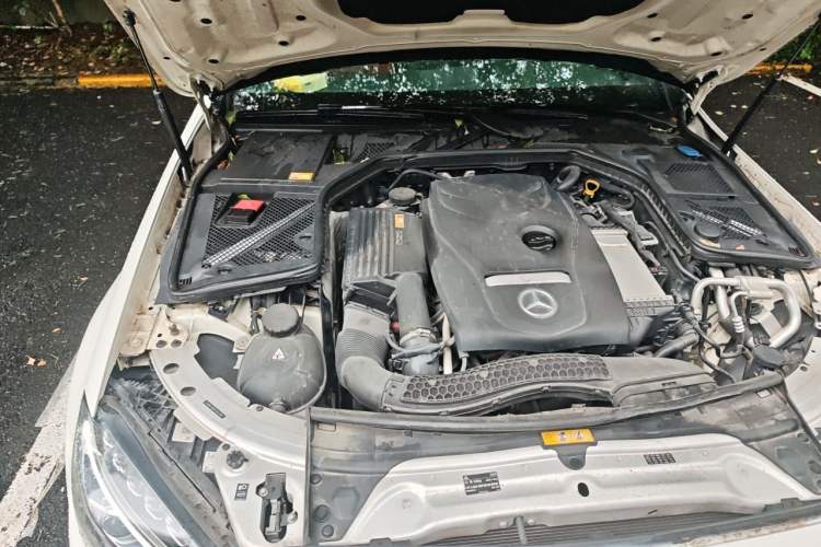 Used Mercedes-Benz C-Class 2015 C 300 Sport Edition Engine Bay Right