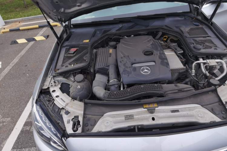 Used Mercedes-Benz C-Class 2015 C 200 L 4MATIC Sport Edition Engine Bay Right