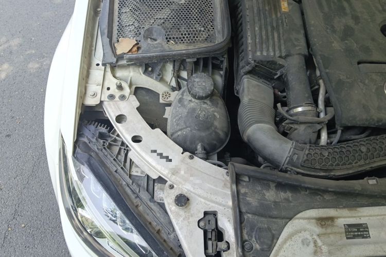 Used Mercedes-Benz C-Class 2015 Facelift C 180 L Engine Bay Right