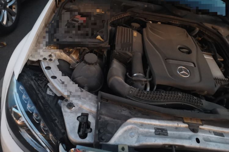 Used Mercedes-Benz C-Class 2015 C 200 L Engine Bay Right