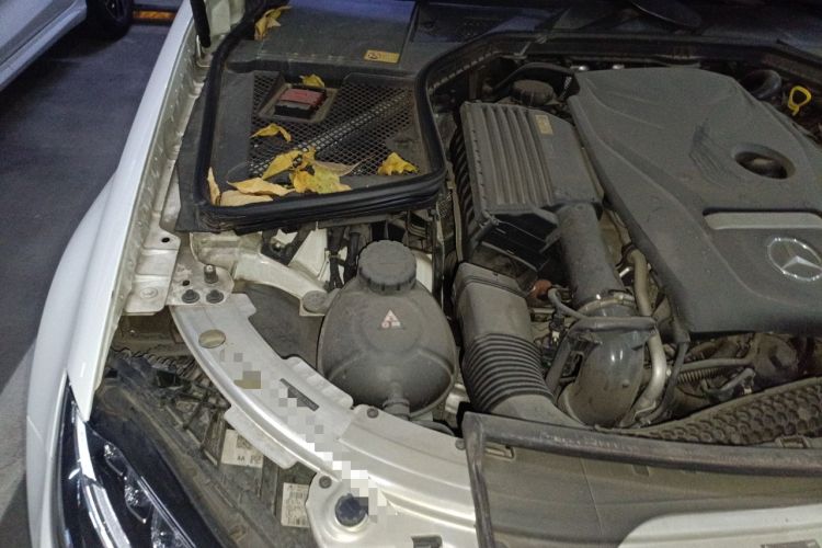 Used Mercedes-Benz C-Class 2015 C 200 L Sport Edition Engine Bay Right