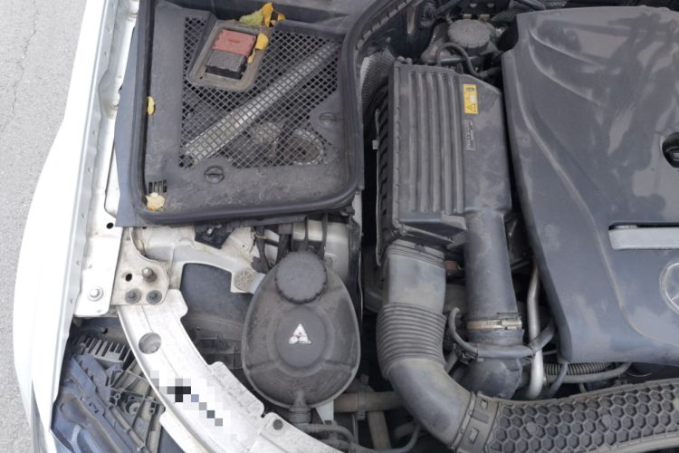 Used Mercedes-Benz C-Class 2015 C 260 L Engine Bay Right