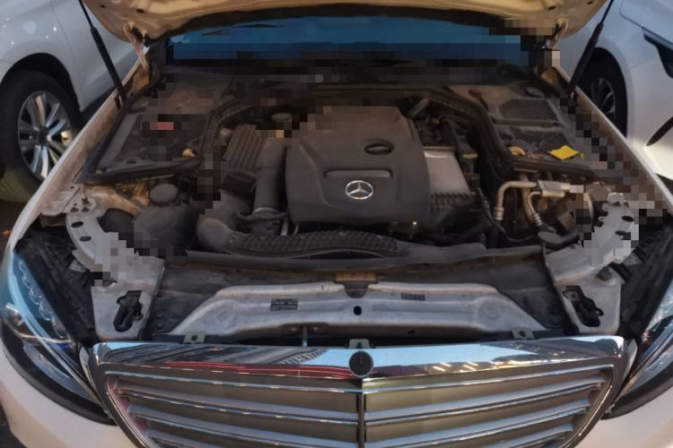Used Mercedes-Benz C-Class 2015 C 200 L Engine Bay