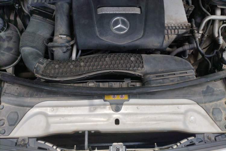 Used Mercedes-Benz C-Class 2015 Revised C 200 L Sport Edition Engine Bay