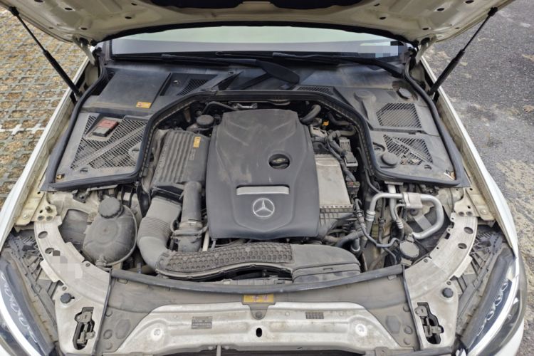 Used Mercedes-Benz C-Class 2015 Facelift C 200 L Engine Bay