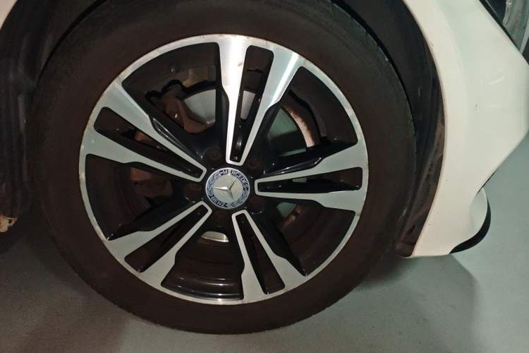 Used Mercedes-Benz C-Class 2015 C 200 Sport Edition Exterior 1