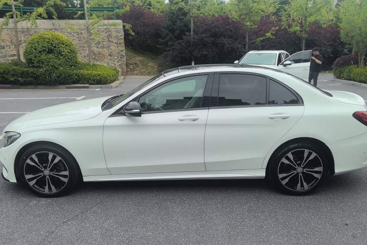 Used Mercedes-Benz C-Class 2015 C 200 Sport Edition 4MATIC Exterior 1