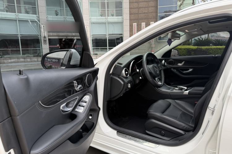 Used Mercedes-Benz C-Class 2015 C 200 station wagon Exterior 10