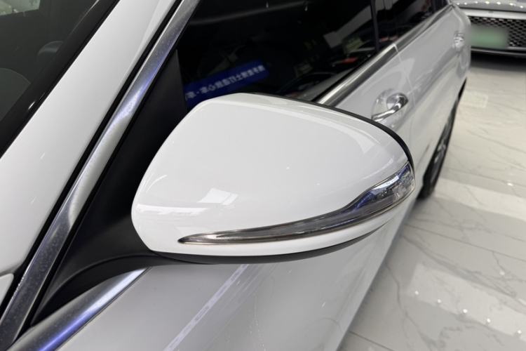 Used Mercedes-Benz C-Class 2015 Revised C 200 L Sport Edition Exterior 2