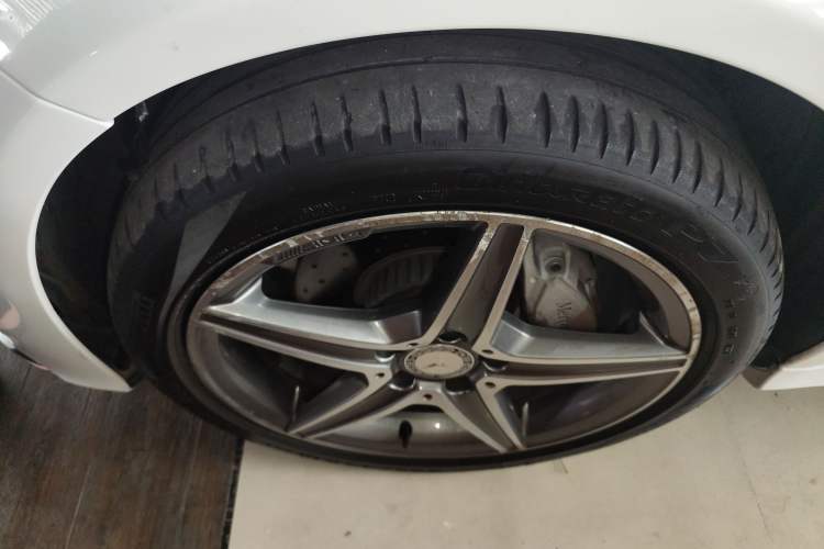 Used Mercedes-Benz C-Class 2015 C 200 station wagon Exterior 2