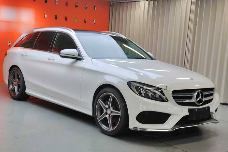 Used Mercedes-Benz C-Class 2015 C 200 station wagon Exterior 2