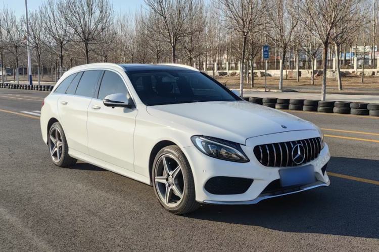 Used Mercedes-Benz C-Class 2015 C 200 station wagon Exterior 2