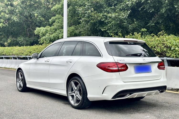 Used Mercedes-Benz C-Class 2015 C 200 station wagon Exterior 2