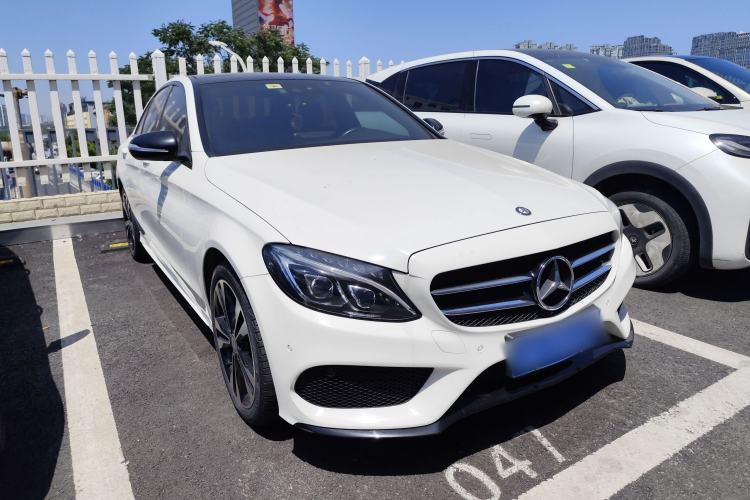 Used Mercedes-Benz C-Class 2015 C 200 Sport Edition 4MATIC Exterior 2