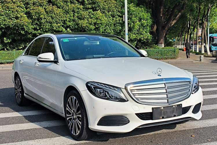 Used Mercedes-Benz C-Class 2015 C 200 L 4MATIC Exterior 2