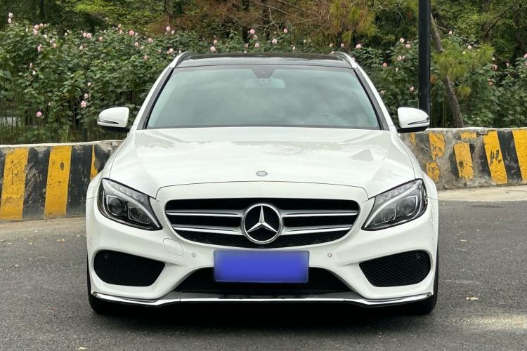 Used Mercedes-Benz C-Class 2015 C 200 station wagon Exterior 3