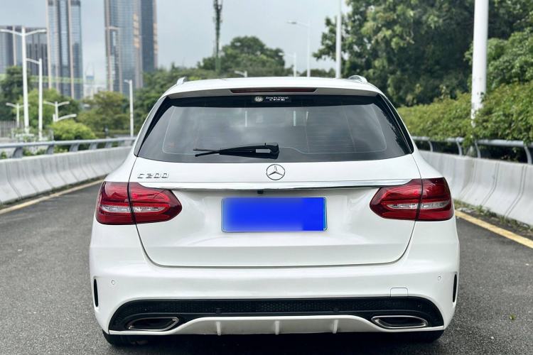 Used Mercedes-Benz C-Class 2015 C 200 station wagon Exterior 3