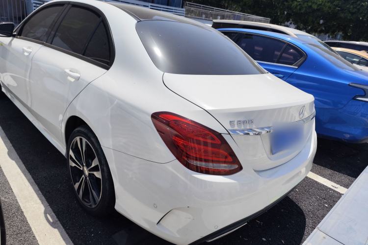 Used Mercedes-Benz C-Class 2015 C 200 Sport Edition 4MATIC Exterior 3