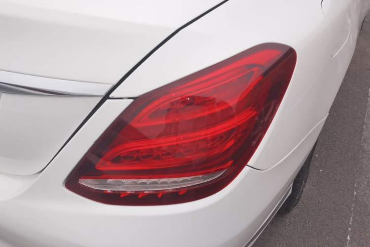 Used Mercedes-Benz C-Class 2015 C 200 L 4MATIC Exterior 3