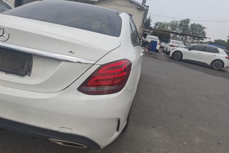 Used Mercedes-Benz C-Class 2015 C 200 Sport Edition 4MATIC Exterior 3