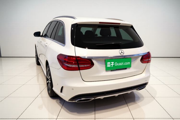 Used Mercedes-Benz C-Class 2015 C 200 station wagon Exterior 3