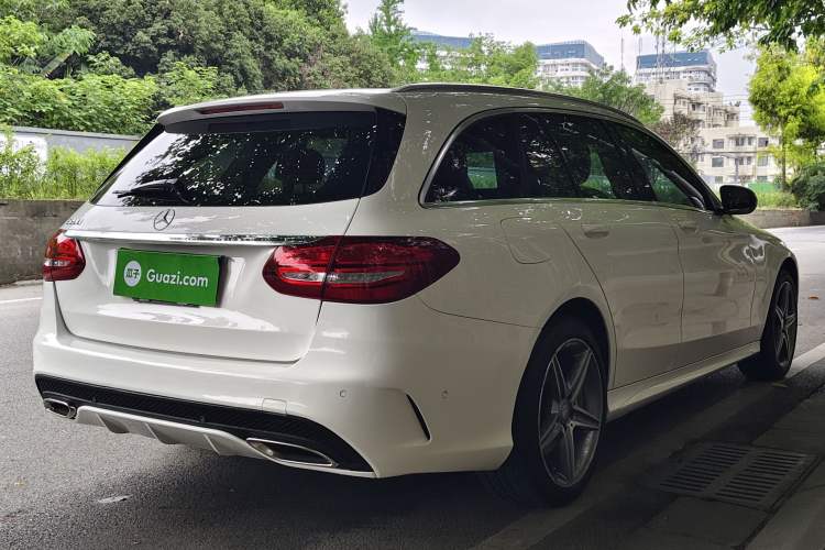 Used Mercedes-Benz C-Class 2015 C 200 station wagon Exterior 4