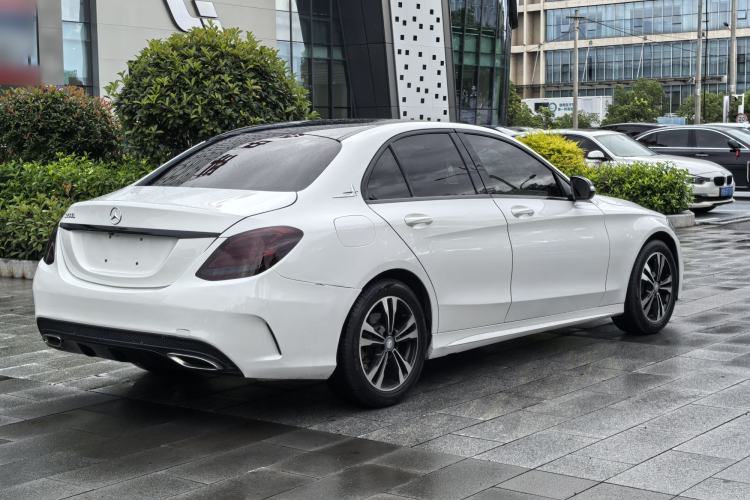 Used Mercedes-Benz C-Class 2015 C 200 Sport Edition Exterior 4