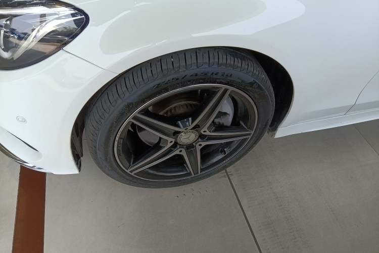 Used Mercedes-Benz C-Class 2015 C 300 Sport Edition Exterior 4