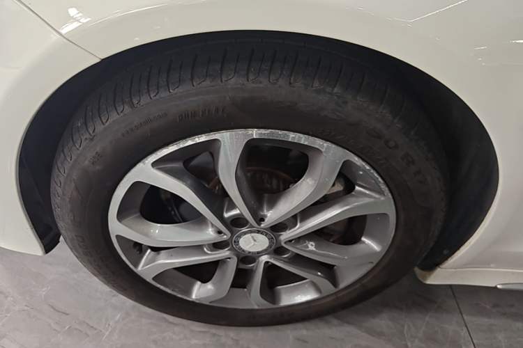 Used Mercedes-Benz C-Class 2015 C 200 L Sport Edition Exterior 4