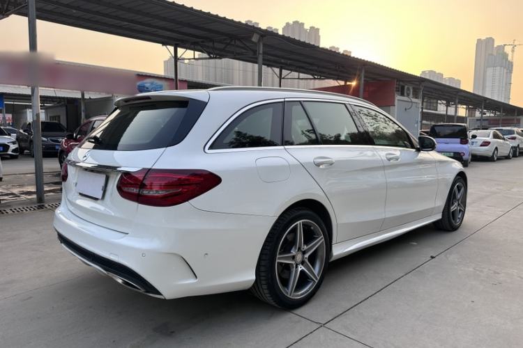 Used Mercedes-Benz C-Class 2015 C 200 station wagon Exterior 4