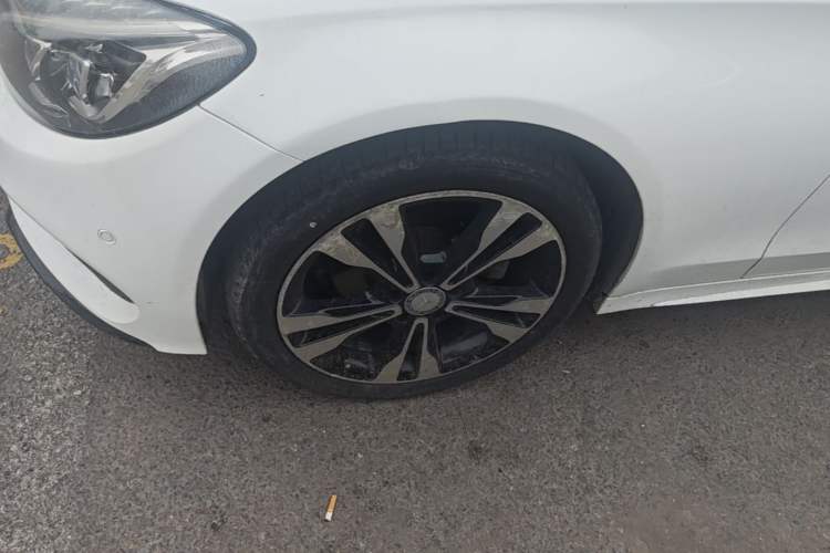 Used Mercedes-Benz C-Class 2015 C 200 Sport Edition 4MATIC Exterior 4