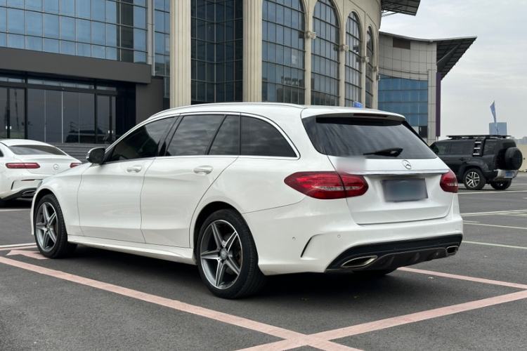 Used Mercedes-Benz C-Class 2015 C 200 station wagon Exterior 4