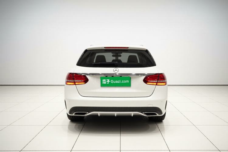 Used Mercedes-Benz C-Class 2015 C 200 station wagon Exterior 4