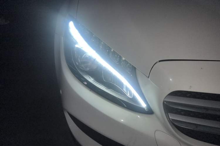 Used Mercedes-Benz C-Class 2015 Revised C 200 L Sport Edition Exterior 6