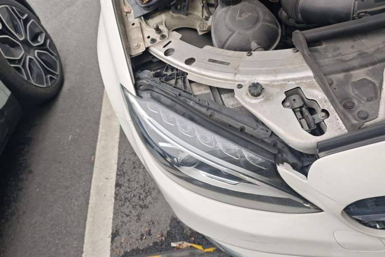 Used Mercedes-Benz C-Class 2015 Revised C 200 L Sport Edition Exterior 6
