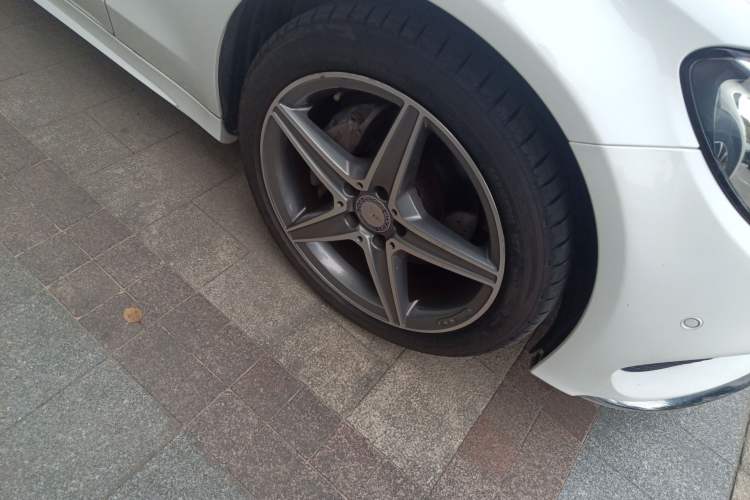 Used Mercedes-Benz C-Class 2015 C 200 station wagon Exterior 7