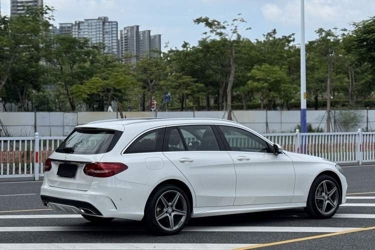 Used Mercedes-Benz C-Class 2015 C 200 station wagon Exterior 9