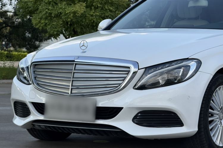 Used Mercedes-Benz C-Class 2015 C 200 L Exterior 9