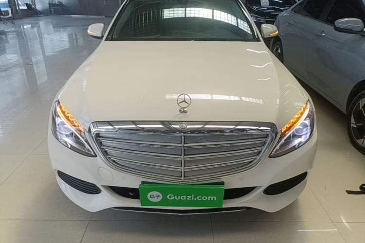Used Mercedes-Benz C-Class 2015 Facelift C 180 L Front