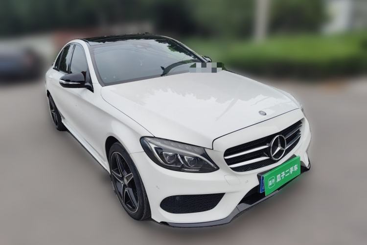 Used Mercedes-Benz C-Class 2015 C 300 Sport Edition Front Right 45 Deg