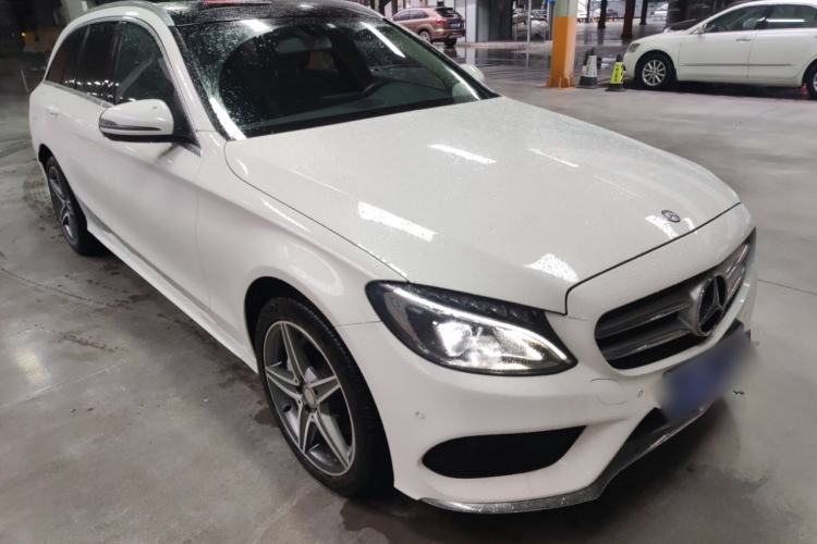 Used Mercedes-Benz C-Class 2015 C 200 station wagon Front Right 45 Deg