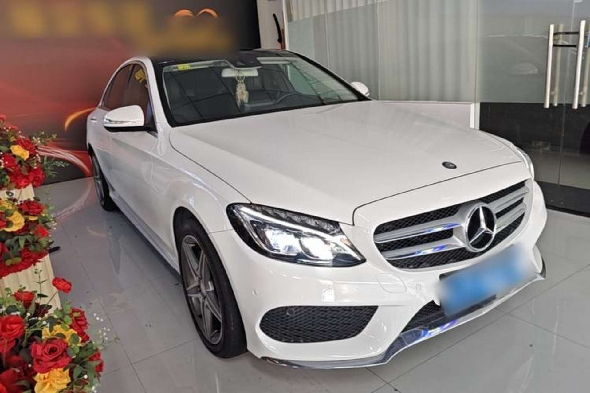 Used Mercedes-Benz C-Class 2015 C 260 L Sport Edition Front Right 45 Deg