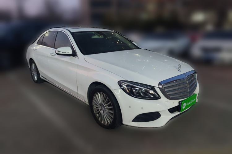 Used Mercedes-Benz C-Class 2015 C 180 L Front Right 45 Deg