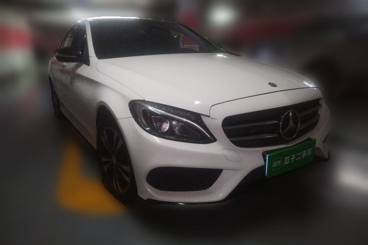 Used Mercedes-Benz C-Class 2015 C 200 Sport Edition Front Right 45 Deg