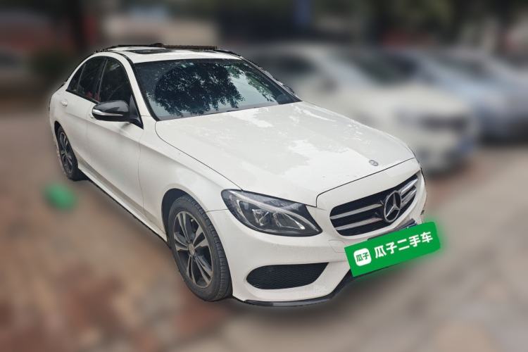 Used Mercedes-Benz C-Class 2015 C 200 Sport Edition Front Right 45 Deg
